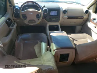 2006 Ford Expedition Eddie Bauer with VIN 1FMFU18586LA70143, listed as a Copart auction lot 47296745 with 197,289 mi miles and Clean Title. Bid and sale history available at carsss.com. Image 8.