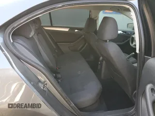 2013 Volkswagen Jetta Comfortline с VIN 3VWDL7AJ4DM408378, выставлен на аукционе Copart как лот 77094074 с пробегом 169 129 миль миль и Списание • Salvage title. История ставок и продаж доступна на DreamBid. Изображение 10.