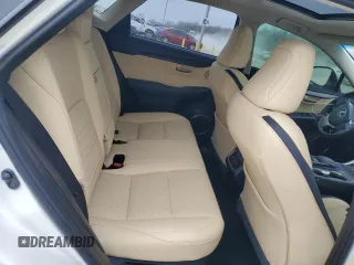 2017 Lexus NX 200t z VIN JTJBARBZ5H2116507, wystawiony jako Copart lot #47491145 z przebiegiem 66 217 mil mil oraz Szkody całkowita. Historia ofert i sprzedaży dostępna na DreamBid. Obrazek 12.