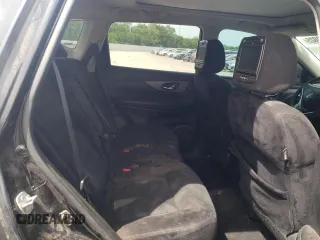 2014 Nissan Rogue S z VIN 5N1AT2MT3EC827200, wystawiony jako Copart lot #55521025 z przebiegiem Nie podano mil oraz Szkoda całkowita • Salvage title. Historia ofert i sprzedaży dostępna na DreamBid. Obrazek 11.
