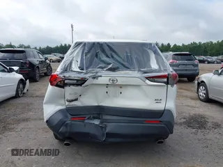 2019 Toyota RAV4 XLE with VIN JTMP1RFV6KD515454, listed as a IAAI auction lot 42618019 with 85,868 mi miles and . Bid and sale history available at DreamBid. Image 16.