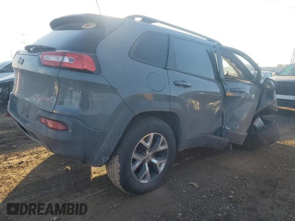 2015 Jeep Cherokee Trailhawk with VIN 1C4PJMBB2FW503522, listed as a Copart auction lot 88771855 with Not provided miles and Salvage title. Bid and sale history available at DreamBid. Image 3.