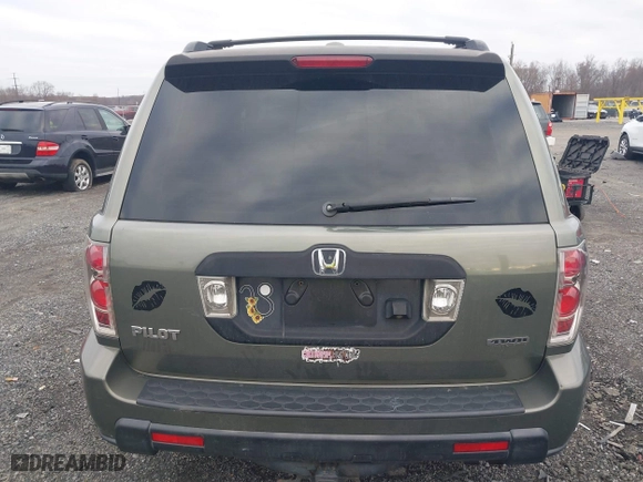 2008 Honda Pilot EX-L with VIN 5FNYF18748B016207, listed as a IAAI auction lot 41099785 with 152,757 mi miles. Bid and sale history available at carsss.com. Image 15.