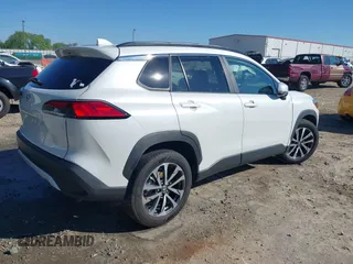 2023 Toyota Corolla Cross XLE с VIN 7MUDAAAG7PV037902, выставлен на аукционе IAAI как лот 42184134 с пробегом 17 643 миль миль и . История ставок и продаж доступна на DreamBid. Изображение 4.