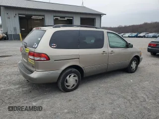 2003 Toyota Sienna LE with VIN 4T3ZF13C73U552421, listed as a Copart auction lot 83855134 with 224,821 mi miles and Clean Title. Bid and sale history available at carsss.com. Image 3.