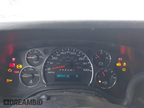 2012 Chevrolet Express Cargo with VIN 1GCWGFFA8C1108597, listed as a IAAI auction lot 42323808 with 200,965 mi miles and . Bid and sale history available at DreamBid. Image 14.