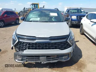 2023 Kia Sportage X-Pro Prestige z VIN 5XYK7CAF7PG091605, wystawiony jako IAAI lot #42414577 z przebiegiem 43 120 mil mil oraz . Historia ofert i sprzedaży dostępna na DreamBid. Obrazek 12.
