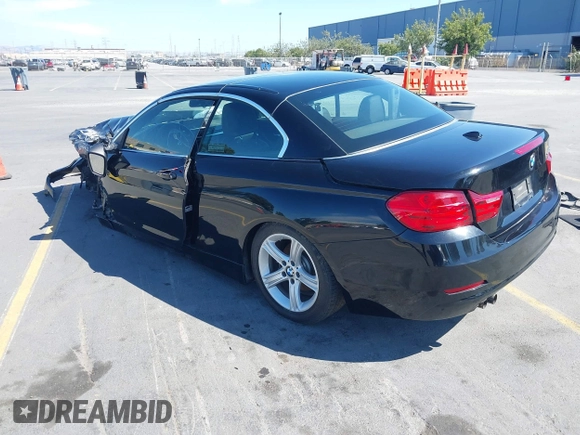 2015 BMW 4 Series 428i z VIN WBA3V7C53FP772066, wystawiony jako IAAI lot #42837150 z przebiegiem Nie podano mil oraz . Historia ofert i sprzedaży dostępna na DreamBid. Obrazek 3.