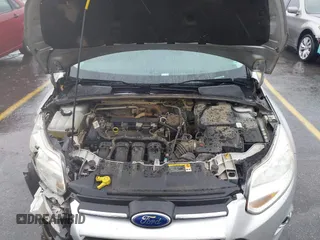 2013 Ford Focus SE with VIN 1FADP3F22DL354250, listed as a IAAI auction lot 41727693 with 171,011 mi miles. Bid and sale history available at carsss.com. Image 10.