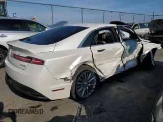 2015 Lincoln MKZ with VIN 3LN6L2J94FR610420, listed as a Copart auction lot 52308305 with 149,291 mi miles and Salvage title. Bid and sale history available at DreamBid. Image 3.