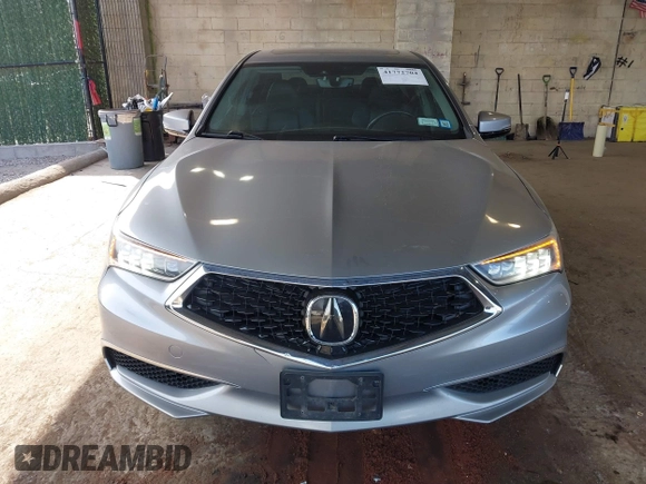 2018 Acura TLX with VIN 19UUB1F33JA008710, listed as a IAAI auction lot 41772704 with 111,533 mi miles and . Bid and sale history available at DreamBid. Image 12.