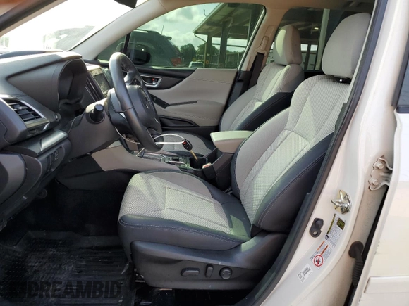 2019 Subaru Forester Premium with VIN JF2SKAECXKH464561, listed as a Copart auction lot 61057425 with 121,967 mi miles and Salvage title. Bid and sale history available at DreamBid. Image 7.