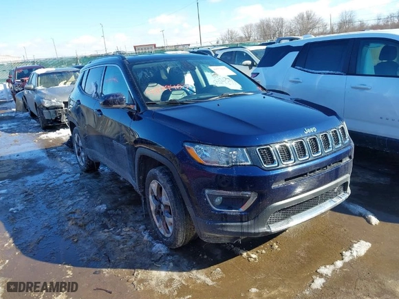 2020 Jeep Compass Limited with VIN 3C4NJDCB2LT164526, listed as a IAAI auction lot 41554242 with 117,449 mi miles. Bid and sale history available at carsss.com. Image 1.