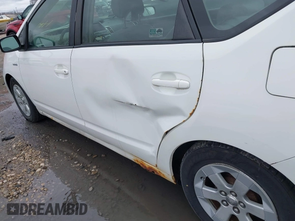 2008 Toyota Prius with VIN JTDKB20U983431304, listed as a IAAI auction lot 42011832 with Not Provided miles. Bid and sale history available at carsss.com. Image 11.