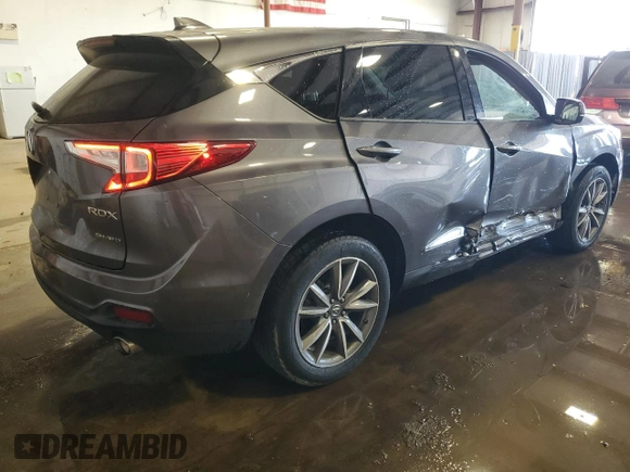 2019 Acura RDX Technology with VIN 5J8TC2H53KL013988, listed as a Copart auction lot 55577305 with 67,878 mi miles and Salvage title. Bid and sale history available at DreamBid. Image 3.