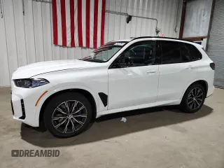 2026 BMW X5 M60i z VIN 5UX33EU09T9014506, wystawiony jako Copart lot #58346625 z przebiegiem 1 367 mil mil oraz Czysty tytuł • Clean title. Historia ofert i sprzedaży dostępna na DreamBid. Obrazek 1.
