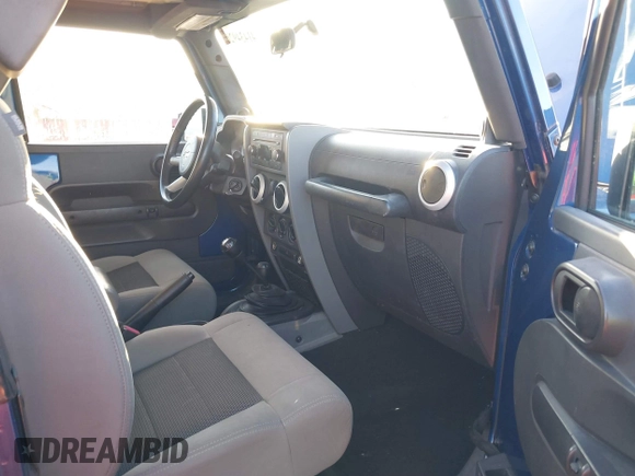 2010 Jeep Wrangler Sahara с VIN 1J4GA5D11AL105992, выставлен на аукционе IAAI как лот 41434926 с пробегом 100 464 миль миль и . История ставок и продаж доступна на DreamBid. Изображение 5.