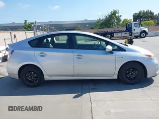 2014 Toyota Prius Four with VIN JTDKN3DU6E1822490, listed as a IAAI auction lot 42182797 with 192,338 mi miles. Bid and sale history available at carsss.com. Image 13.