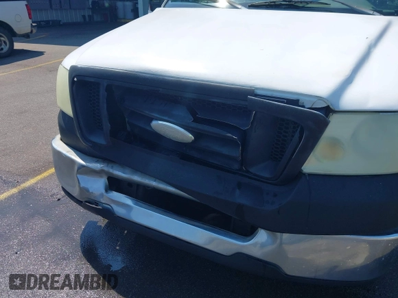 2008 Ford F-150 XL z VIN 1FTRF12W68KD45630, wystawiony jako IAAI lot #42544831 z przebiegiem 371 879 mil mil oraz . Historia ofert i sprzedaży dostępna na DreamBid. Obrazek 6.