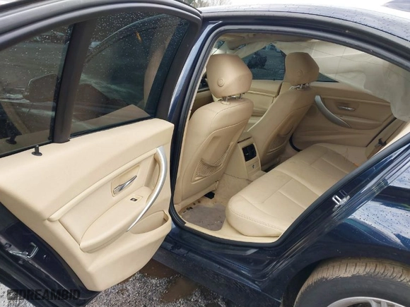 2013 BMW 3 Series 328i with VIN WBA3C1G54DNR47897, listed as a IAAI auction lot 41290700 with NaN miles. Bid and sale history available at carsss.com. Image 8.