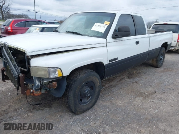 1996 Dodge Ram 2500 with VIN 3B7KC23CXTM147915, listed as a IAAI auction lot 41236310 with 211,518 mi miles. Bid and sale history available at carsss.com. Image 2.