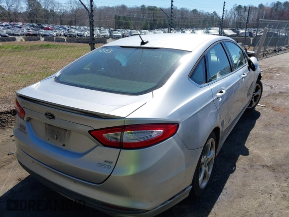 2013 Ford Fusion SE with VIN 3FA6P0HR1DR295193, listed as a IAAI auction lot 41774818 with 184,252 mi miles. Bid and sale history available at carsss.com. Image 4.