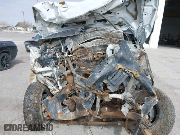 2014 Ford F-250 XL z VIN 1FT7X2B69EEB65286, wystawiony jako IAAI lot #41606147 z przebiegiem Nie podano mil oraz . Historia ofert i sprzedaży dostępna na DreamBid. Obrazek 6.