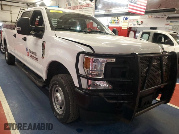 2020 Ford Super Duty F-250 SRW XL with VIN 1FT7W2B62LEC75256, listed as a IAAI auction lot 42195716 with 119,072 mi miles. Bid and sale history available at carsss.com. Image 1.
