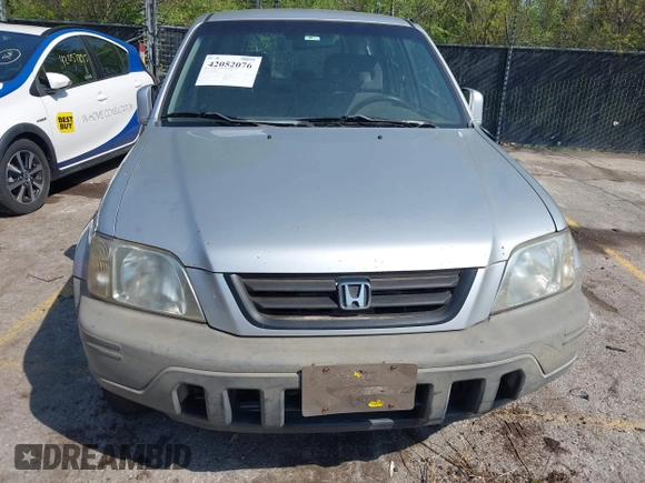 1998 Honda CR-V EX with VIN JHLRD1864WC041543, listed as a IAAI auction lot 42052076 with 322,864 mi miles. Bid and sale history available at carsss.com. Image 6.