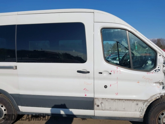 2017 Ford Transit Passenger XL с VIN 1FMZK1CM2HKA76580, выставлен на аукционе IAAI как лот 41436797 с пробегом 86 355 миль миль и . История ставок и продаж доступна на DreamBid. Изображение 14.
