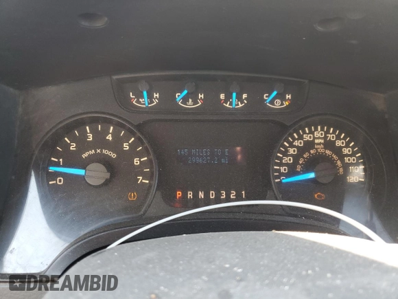 2014 Ford F-150 XL with VIN 1FTNF1CFXEKD64268, listed as a Copart auction lot 59562625 with 299,627 mi miles and Clean title. Bid and sale history available at DreamBid. Image 9.