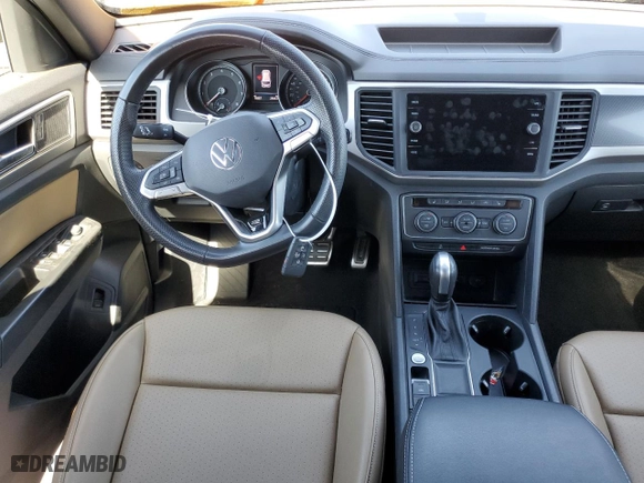 2020 Volkswagen Atlas Cross Sport 3.6L V6 SE w/Technology with VIN 1V2YE2CA4LC229304, listed as a Copart auction lot 70223993 with 18,887 mi miles. Bid and sale history available at carsss.com. Image 8.