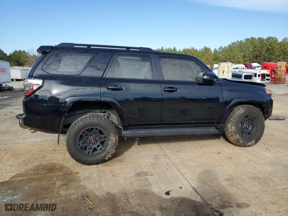 2020 Toyota 4Runner SR5 with VIN JTEBU5JR2L5784482, listed as a Copart auction lot 41490545 with 0 mi miles and Salvage Title. Bid and sale history available at carsss.com. Image 3.