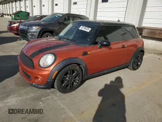 2011 MINI Hardtop with VIN WMWSU3C57BT093815, listed as a Copart auction lot 50190335 with 143,639 mi miles and Non Repairable. Bid and sale history available at DreamBid. Image 1.