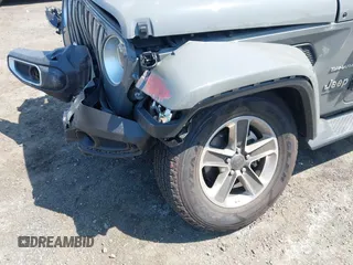 2022 Jeep Wrangler Unlimited Sahara with VIN 1C4HJXEM7NW206585, listed as a IAAI auction lot 42102516 with 10,769 mi miles and . Bid and sale history available at DreamBid. Image 19.