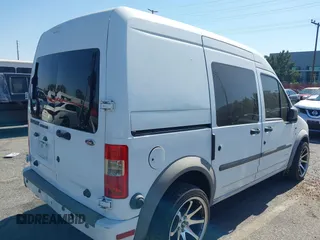 2011 Ford Transit Connect XLT z VIN NM0LS6BN9BT061607, wystawiony jako IAAI lot #42326389 z przebiegiem Nie podano mil oraz . Historia ofert i sprzedaży dostępna na DreamBid. Obrazek 4.
