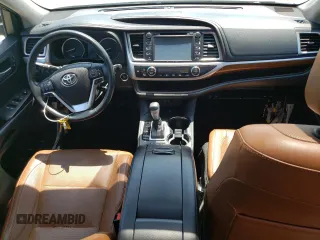2017 Toyota Highlander Limited with VIN 5TDDZRFHXHS413030, listed as a Copart auction lot 58913115 with 93,295 mi miles and Salvage title. Bid and sale history available at DreamBid. Image 8.