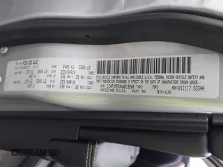 2017 Jeep Cherokee Limited with VIN 1C4PJMDS4HW613200, listed as a IAAI auction lot 41638978 with 81,356 mi miles. Bid and sale history available at carsss.com. Image 9.