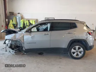 2019 Jeep Compass Latitude с VIN 3C4NJDBB1KT622637, выставлен на аукционе IAAI как лот 42567584 с пробегом Не указан миль и . История ставок и продаж доступна на DreamBid. Изображение 14.