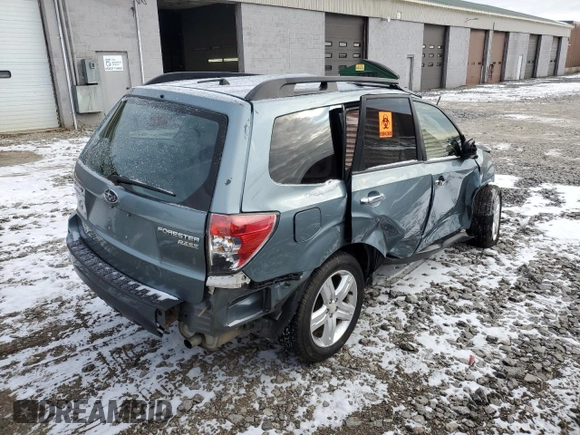 2010 Subaru Forester 2.5X Premium with VIN JF2SH6CC5AG729406, listed as a Copart auction lot 47122395 with 0 mi miles and Salvage Title. Bid and sale history available at carsss.com. Image 3.