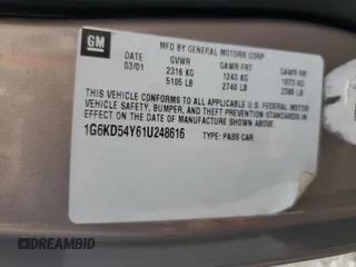 2001 Cadillac DeVille z VIN 1G6KD54Y61U248616, wystawiony jako Copart lot #47057095 z przebiegiem 110 009 mil mil oraz Czysty tytuł • Clean title. Historia ofert i sprzedaży dostępna na DreamBid. Obrazek 12.