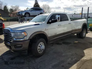 2022 Ram 3500 Longhorn z VIN 3C63RRKL4NG151741, wystawiony jako Copart lot #48361345 z przebiegiem 105 928 mil mil oraz Szkoda całkowita • Salvage title. Historia ofert i sprzedaży dostępna na DreamBid. Obrazek 1.