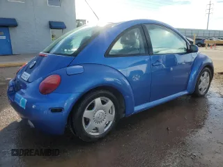 2001 Volkswagen Beetle GLS с VIN 3VWCB21C41M454761, выставлен на аукционе Copart как лот 77632914 с пробегом Не указан миль и Списание • Salvage title. История ставок и продаж доступна на DreamBid. Изображение 3.
