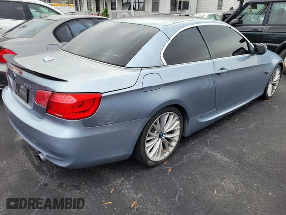 2011 BMW 3 Series 335i с VIN WBADX7C5XBE242018, выставлен на аукционе IAAI как лот 42448371 с пробегом 69 043 миль миль и . История ставок и продаж доступна на DreamBid. Изображение 4.
