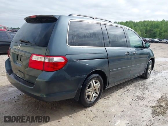 2006 Honda Odyssey EX with VIN 5FNRL384X6B401671, listed as a IAAI auction lot 42081914 with 229,219 mi miles. Bid and sale history available at carsss.com. Image 4.