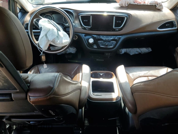 2017 Chrysler Pacifica Limited with VIN 2C4RC1GG5HR533731, listed as a Copart auction lot 48780245 with Not Provided miles and Non Repairable. Bid and sale history available at DreamBid. Image 8.