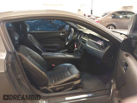 2013 Ford Mustang V6 with VIN 1ZVBP8AM3D5242145, listed as a IAAI auction lot 41626383 with 104,685 mi miles and . Bid and sale history available at DreamBid. Image 5.