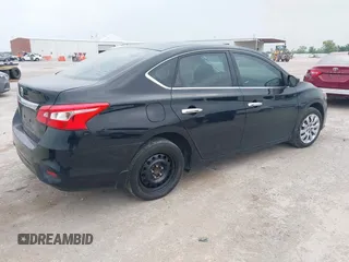 2018 Nissan Sentra SV z VIN 3N1AB7AP9JY341894, wystawiony jako IAAI lot #42269898 z przebiegiem 72 498 mil mil oraz . Historia ofert i sprzedaży dostępna na DreamBid. Obrazek 4.