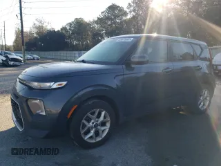 2020 Kia Soul S with VIN KNDJ23AU2L7059435, listed as a Copart auction lot 88678985 with 80,402 mi miles and Salvage Title. Bid and sale history available at DreamBid. Image 1.
