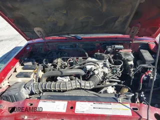 2000 Ford Ranger XL with VIN 1FTYR14VXYTB00914, listed as a IAAI auction lot 41891845 with 186,148 mi miles. Bid and sale history available at carsss.com. Image 10.